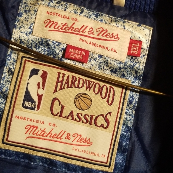 Mitchell & Ness Authentic Satin New York Knicks - Picture 3 of 3